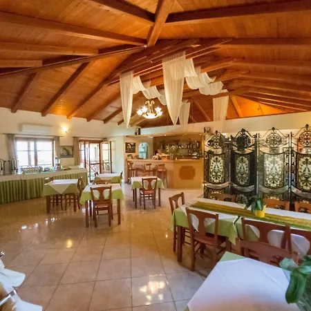 Sea View Village 4*