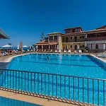 Sea View Village Aparthotel Vasilikí