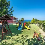 Sea View Village Aparthotel Vasilikí