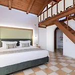 Aparthotel Sea View Village 4*