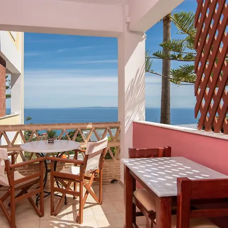Sea View Village Apartahotel 4*