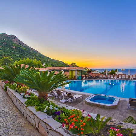 Sea View Village Aparthotel