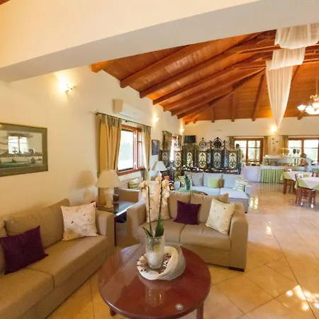 Apart-hotel Sea View Village