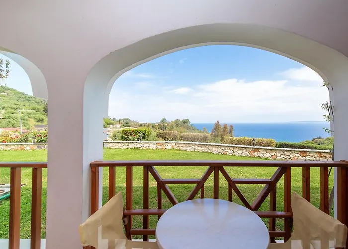 Sea View Village 4*