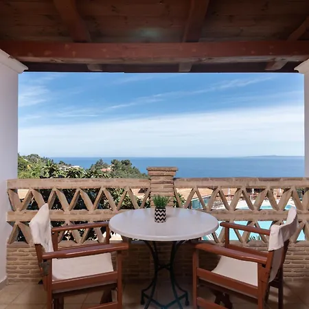 アパートホテル Sea View Village