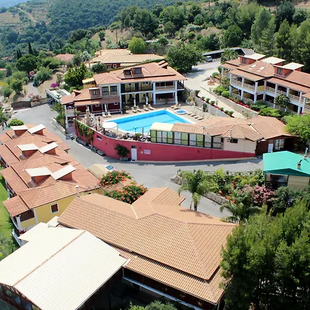 Aparthotel Sea View Village 4*