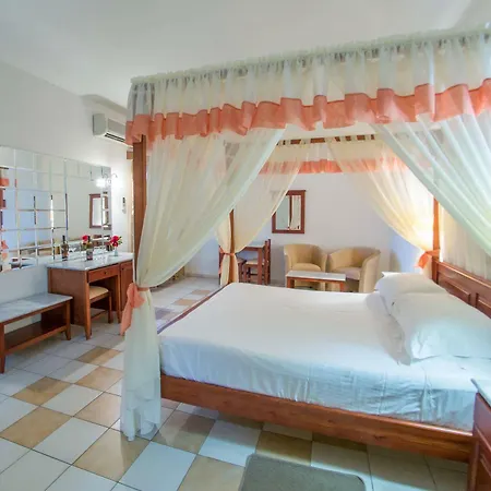 Sea View Village 4*