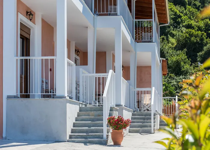 Sea View Village Apartahotel 4*